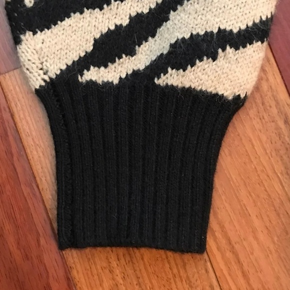 sanctuary brand sweater new with tags - Picture 2 of 8